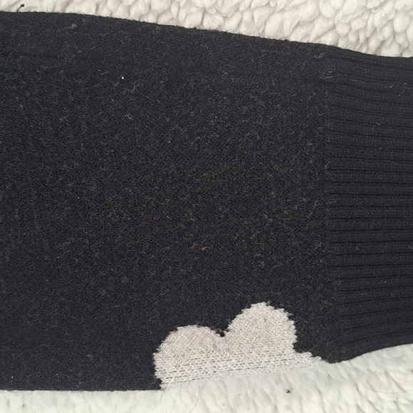 Sweater - Picture 6 of 8